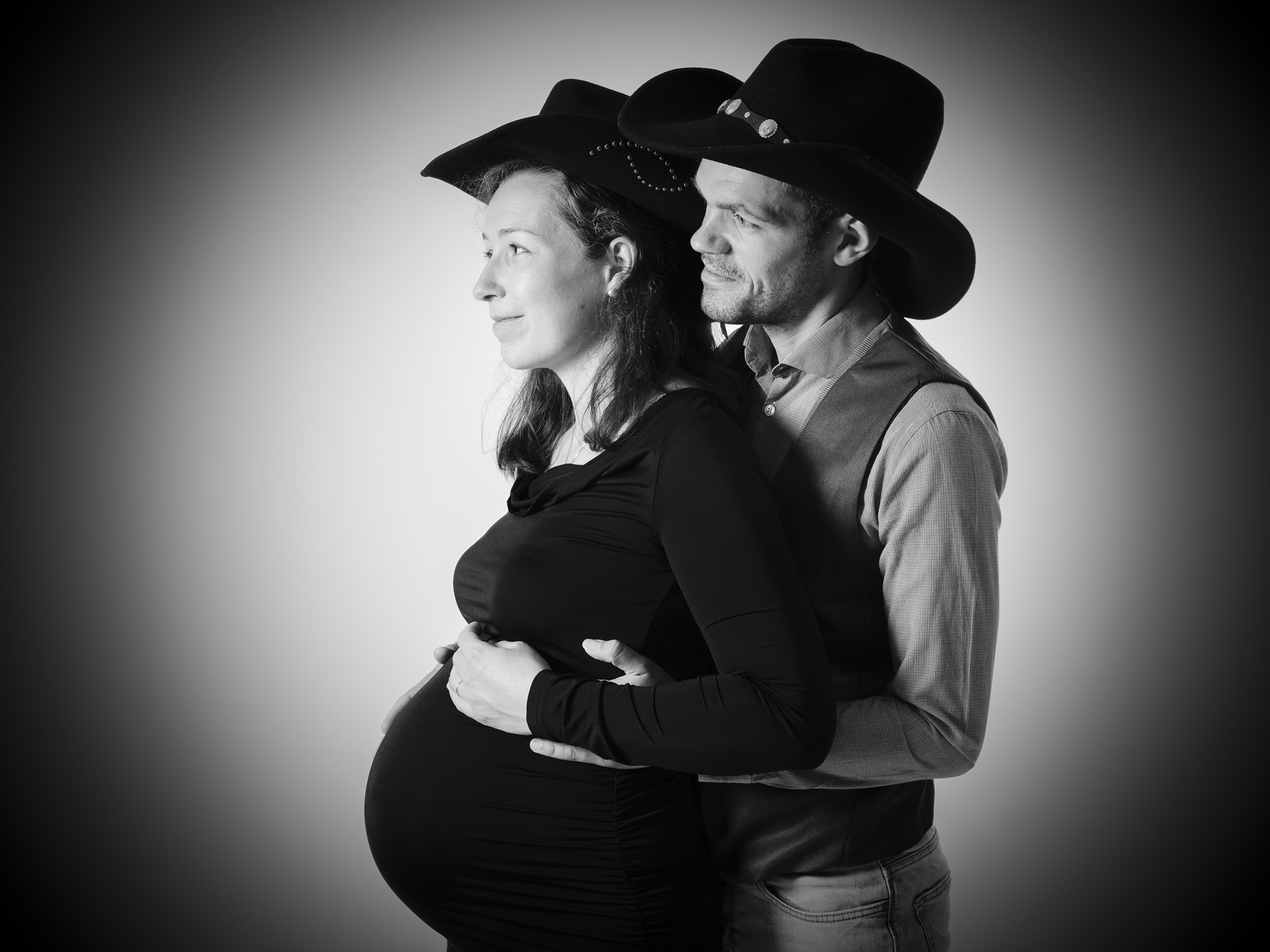 photographe noir et blanc grossesse